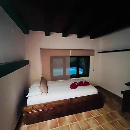 Casita Barranco Del Agua * ヤイサ